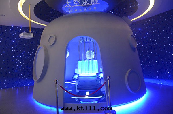 某品牌(pái)白(bái)酒(jiǔ)集团(tuán)展(zhǎn)廳