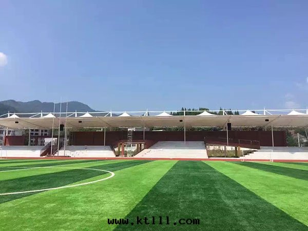 中(zhōng)學(xué)運動(dòng)场(chǎng)扩聲